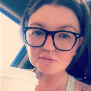 Meet your Posher, Rebecca